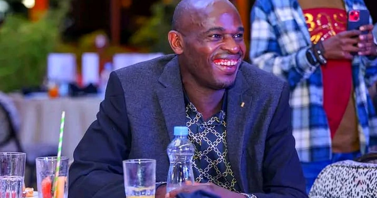 FKF President Hussein Mohammed and football legend Dennis Oliech visited the Kenya U23 camp in Thika on Saturday, October 3, 2026. PHOTOhttps://www.facebook.com/HusseinRashidMohammed/photos